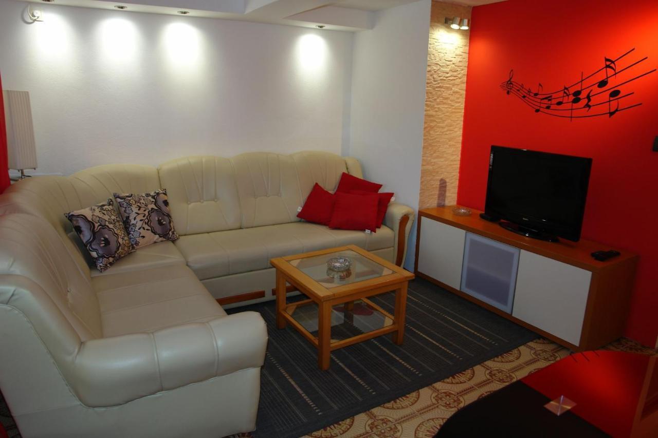 Apartment Marko Dunato ツリクヴェニツァ エクステリア 写真